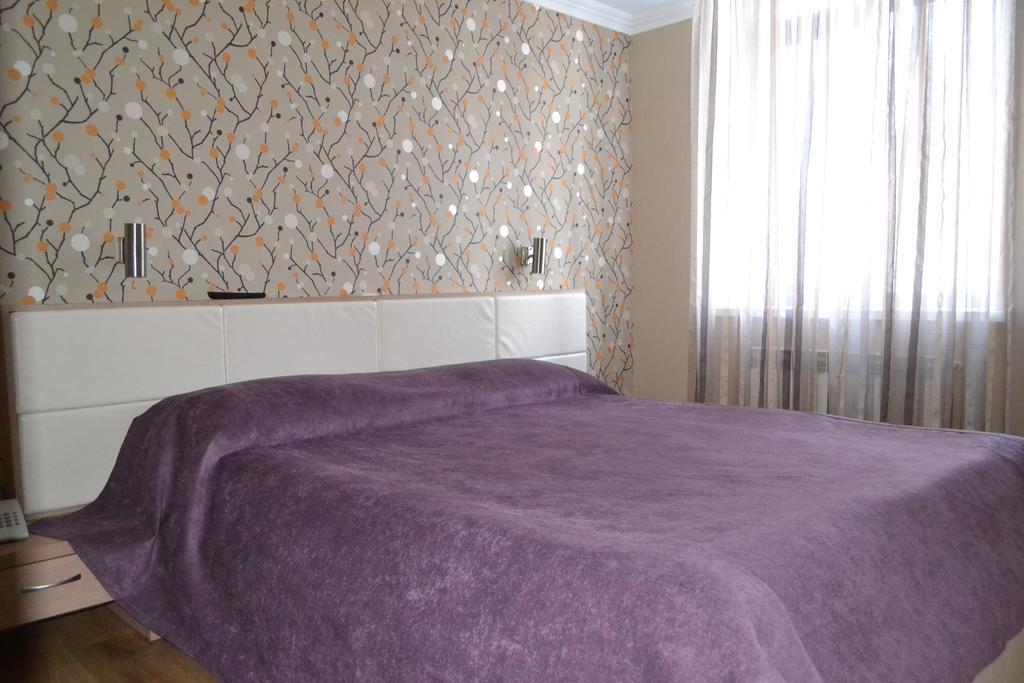 Hotel Apartments Adresa キシナウ エクステリア 写真