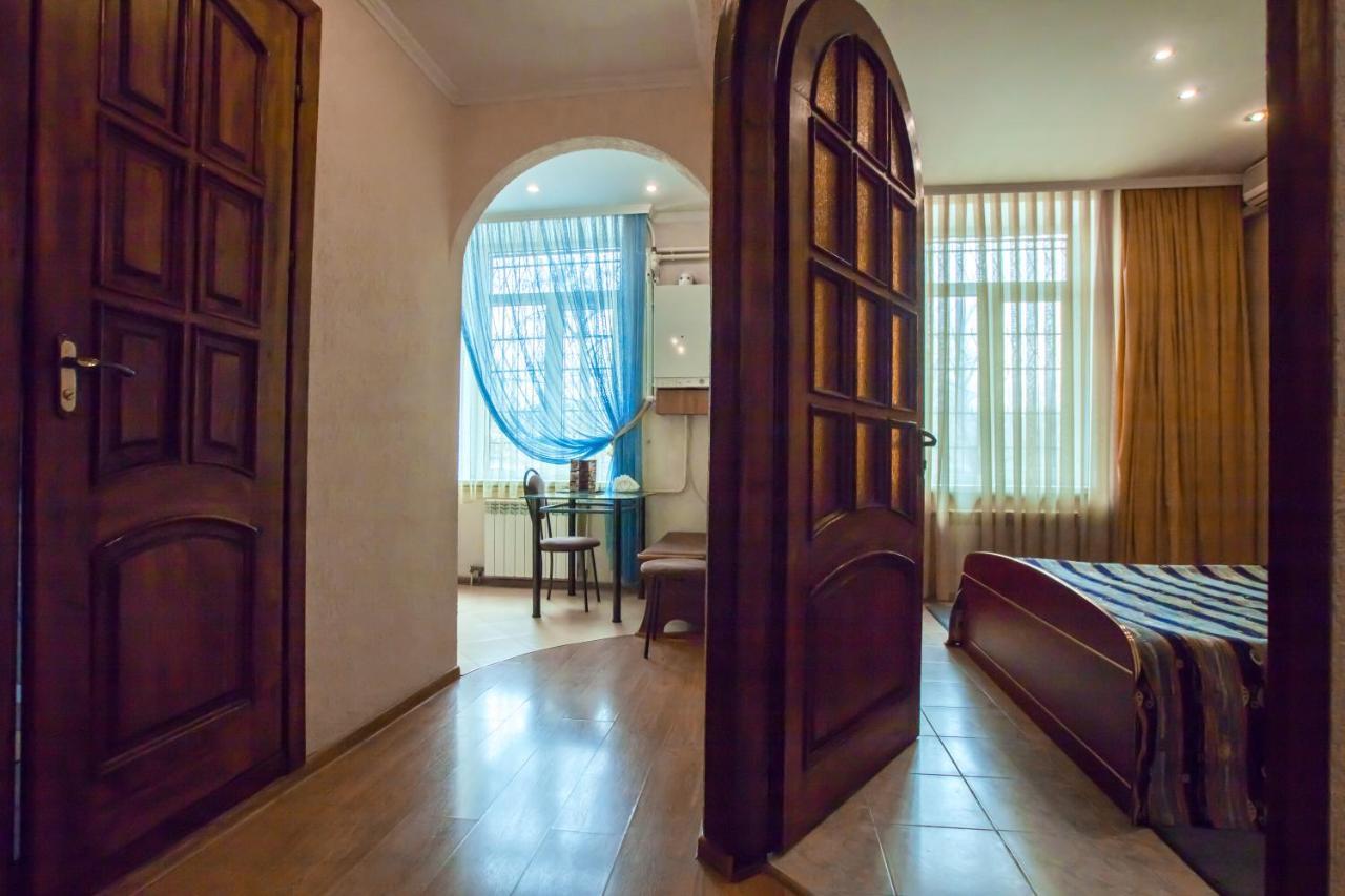Hotel Apartments Adresa キシナウ エクステリア 写真